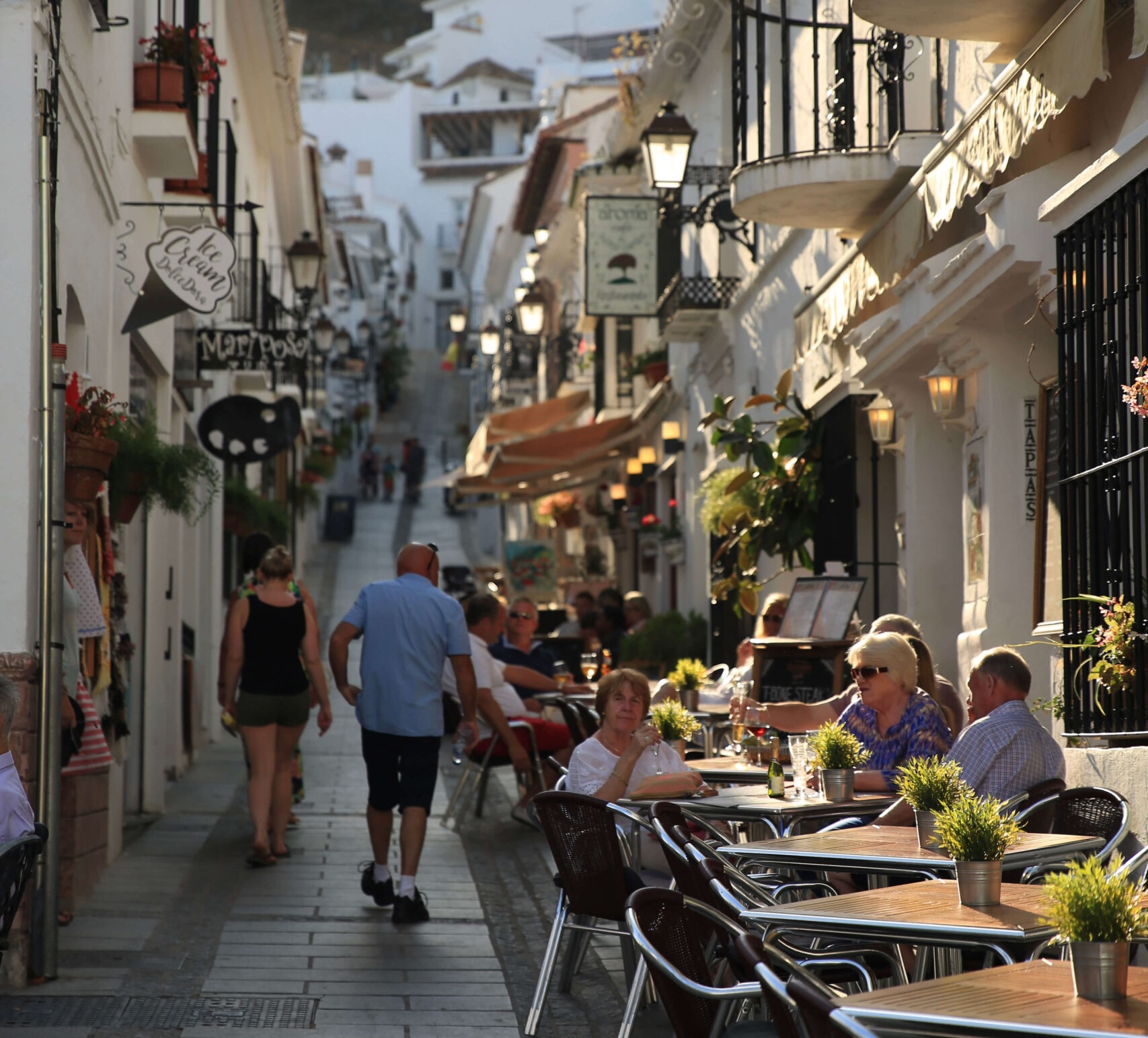 restaurants near holiday villas in costa del sol